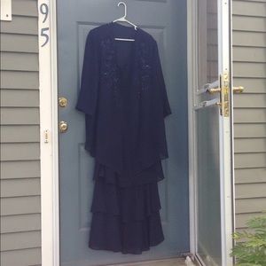 Mother of the bride gown in navy